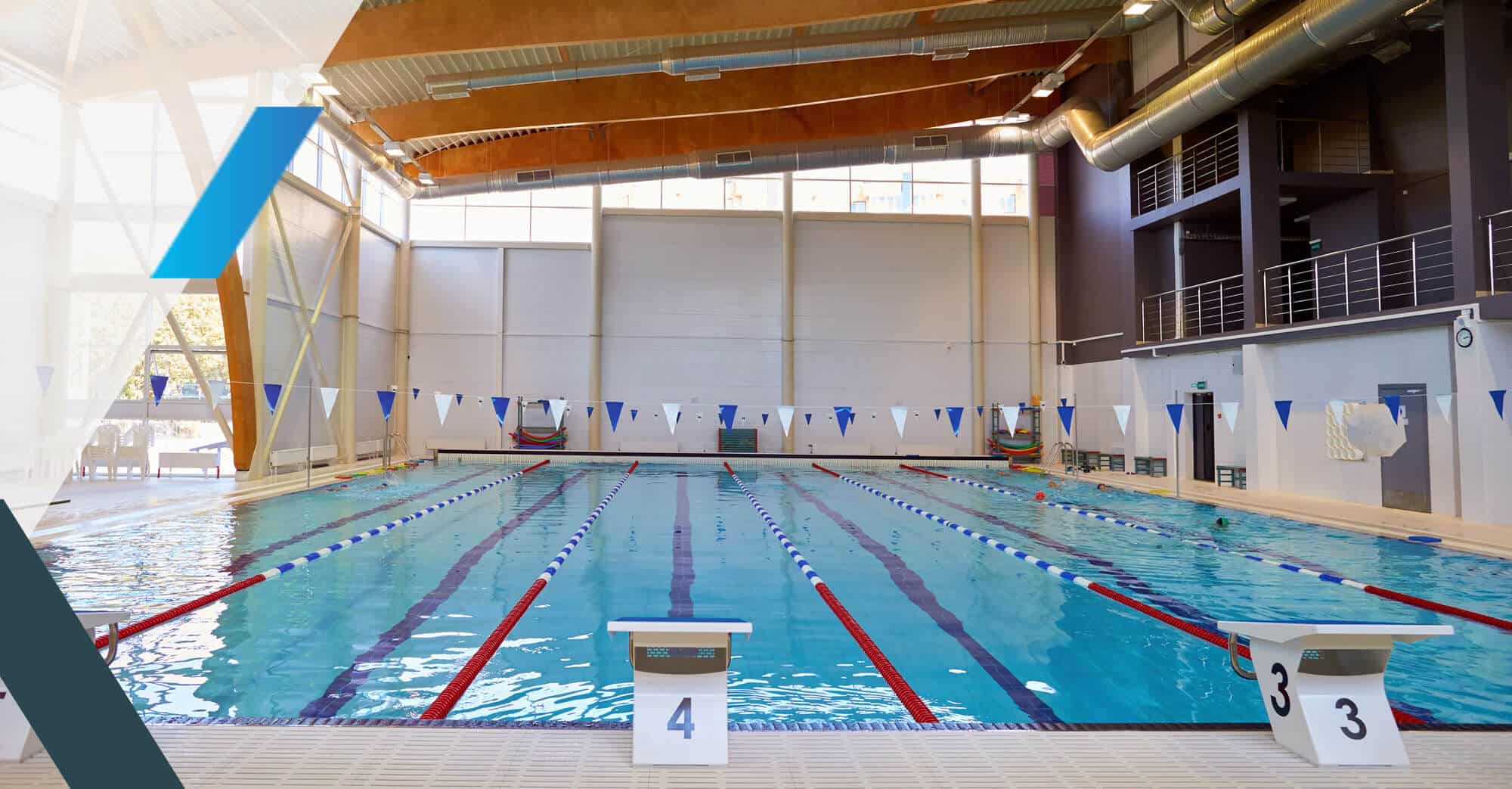 Un bassin d'une piscine municipale